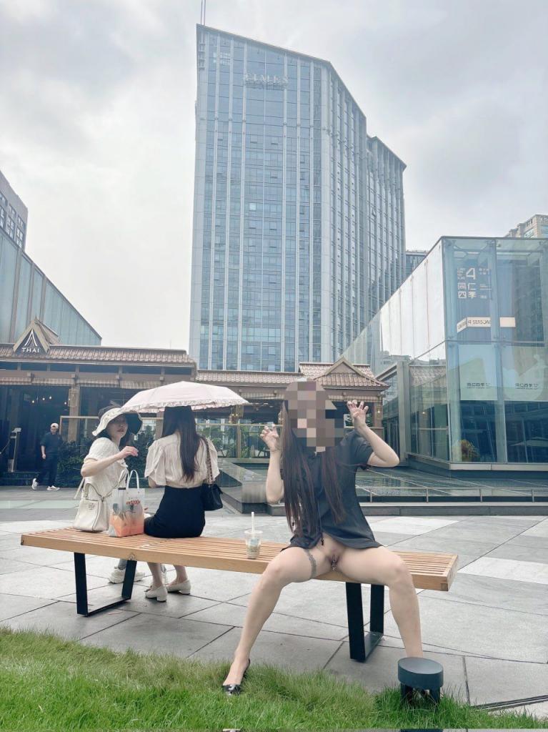 [小母狗] 深夜福利— 嫩逼