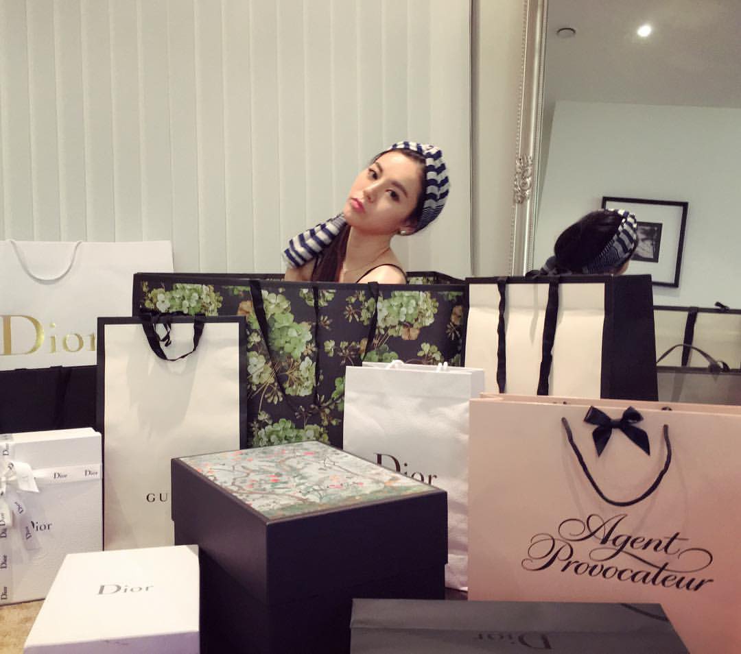 分享推上迷人的少妇