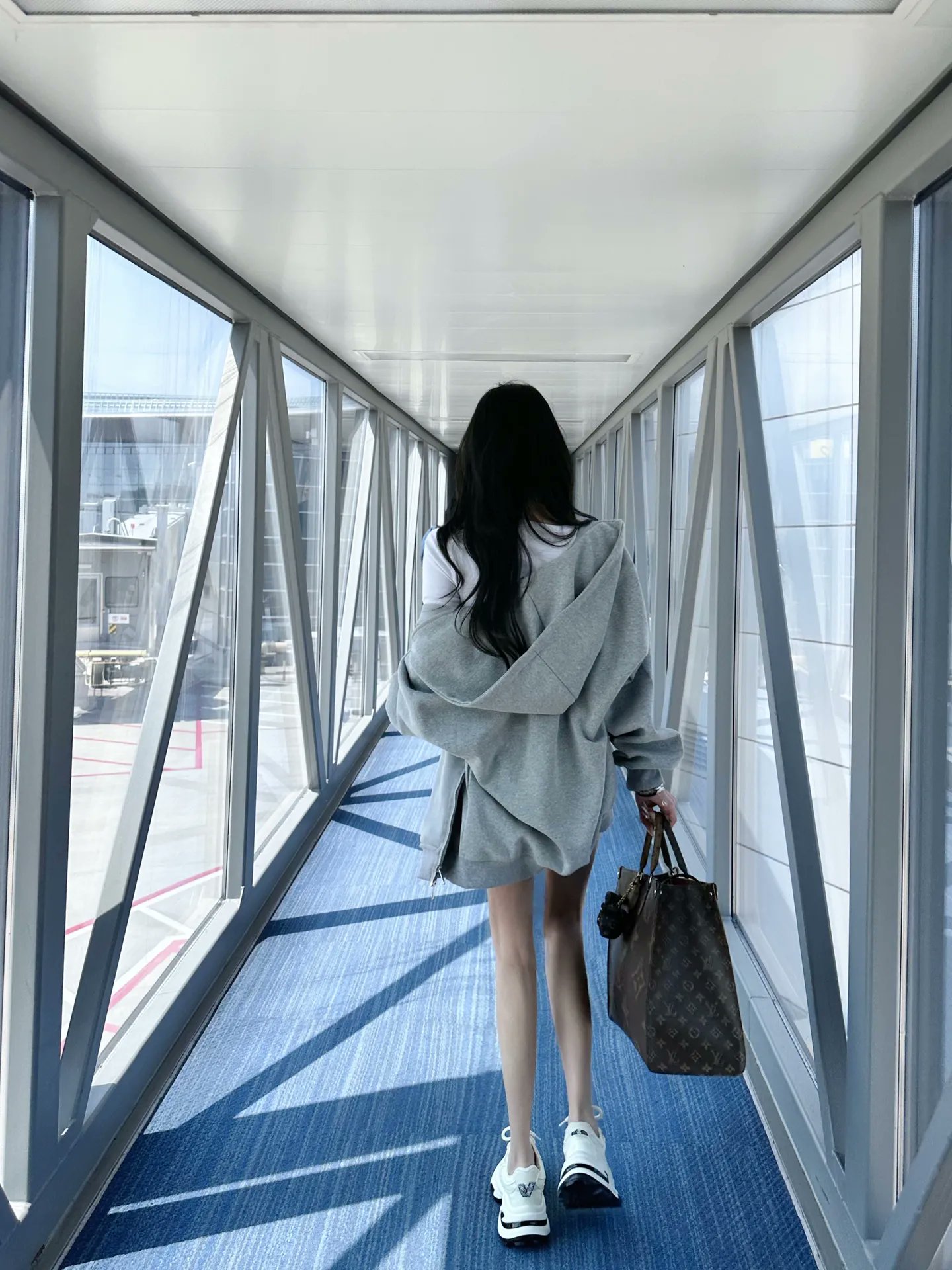 分享推上迷人的少妇