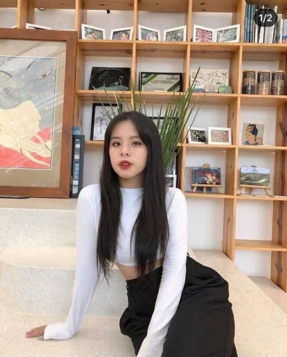 [小母狗]深夜福利 - 射满她的骚穴