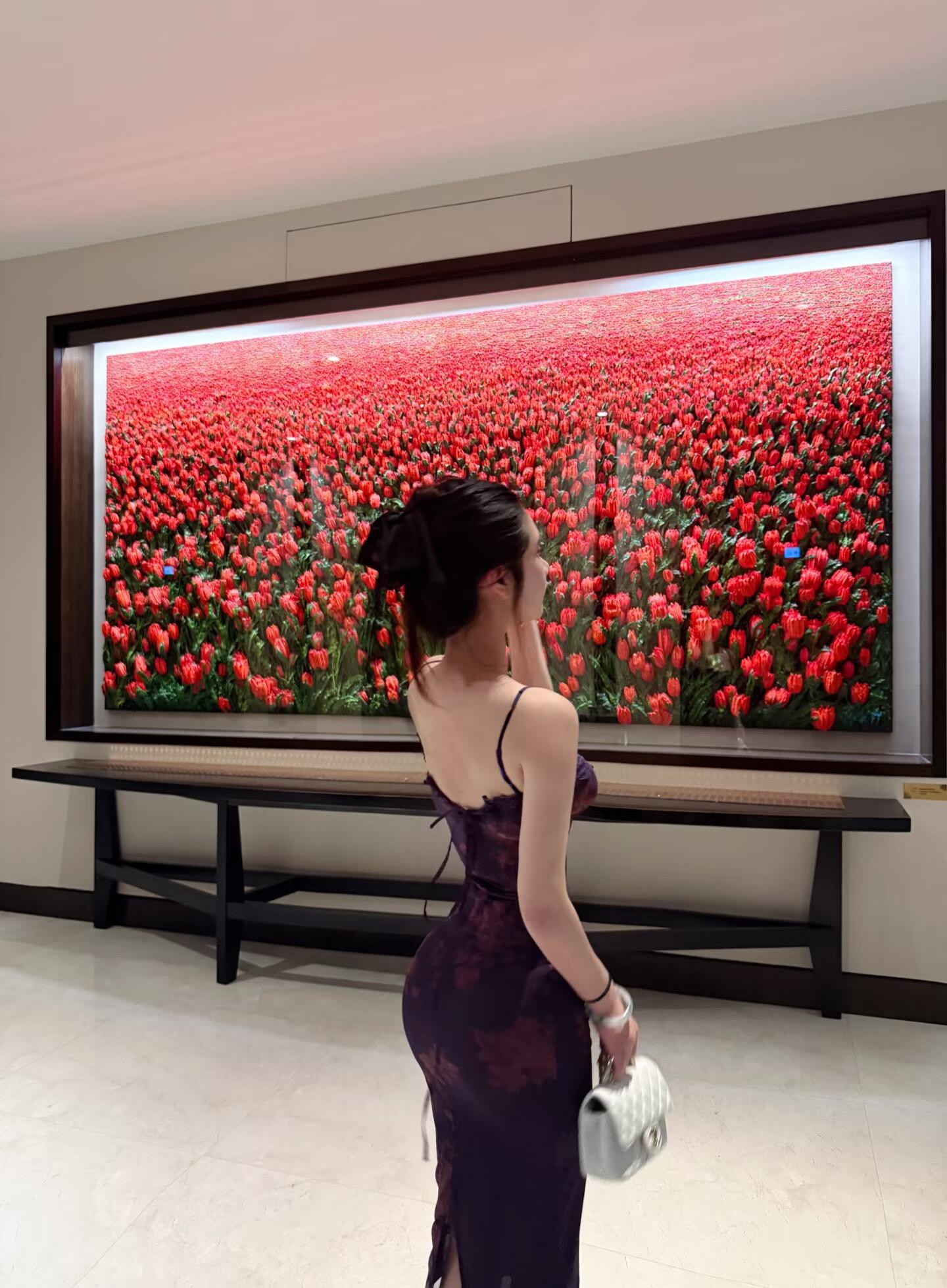 年轻就是好，前凸后又翘