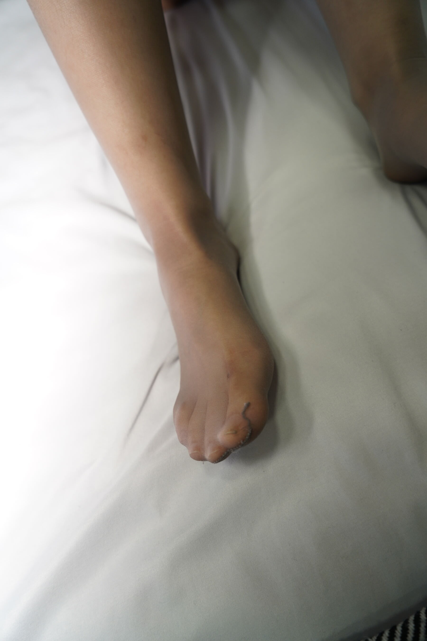 清纯妹子穿丝袜展示给你看