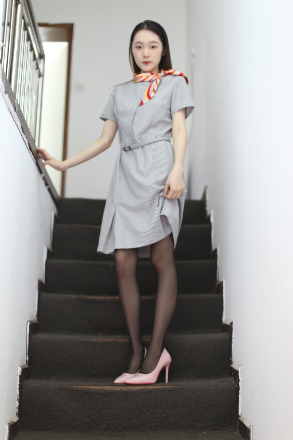 清纯少女丝袜空姐装太诱人了