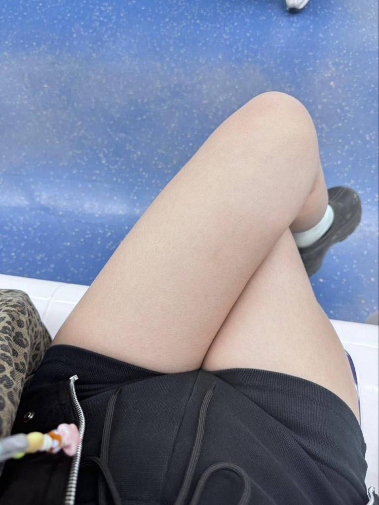 [小母狗]大学生 - 早起看逼