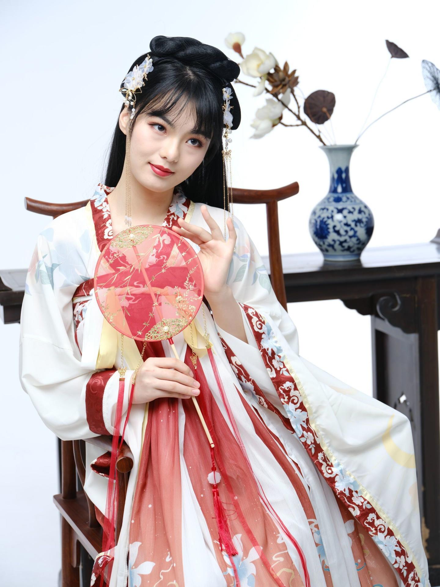 清纯汉服小姐姐