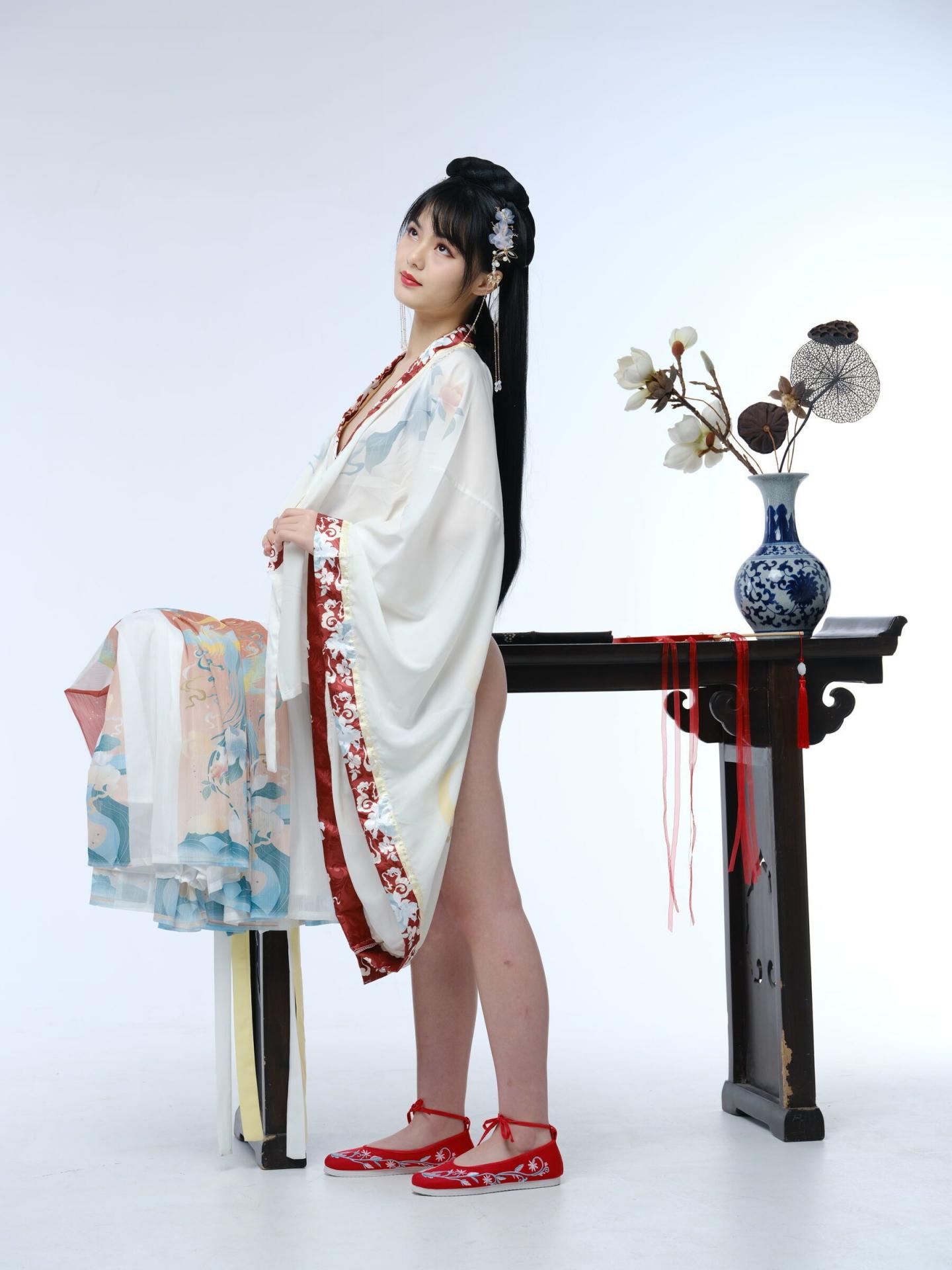 清纯汉服小姐姐