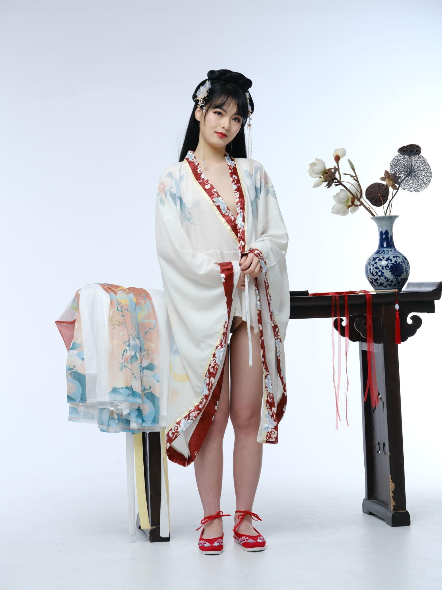 清纯汉服小姐姐