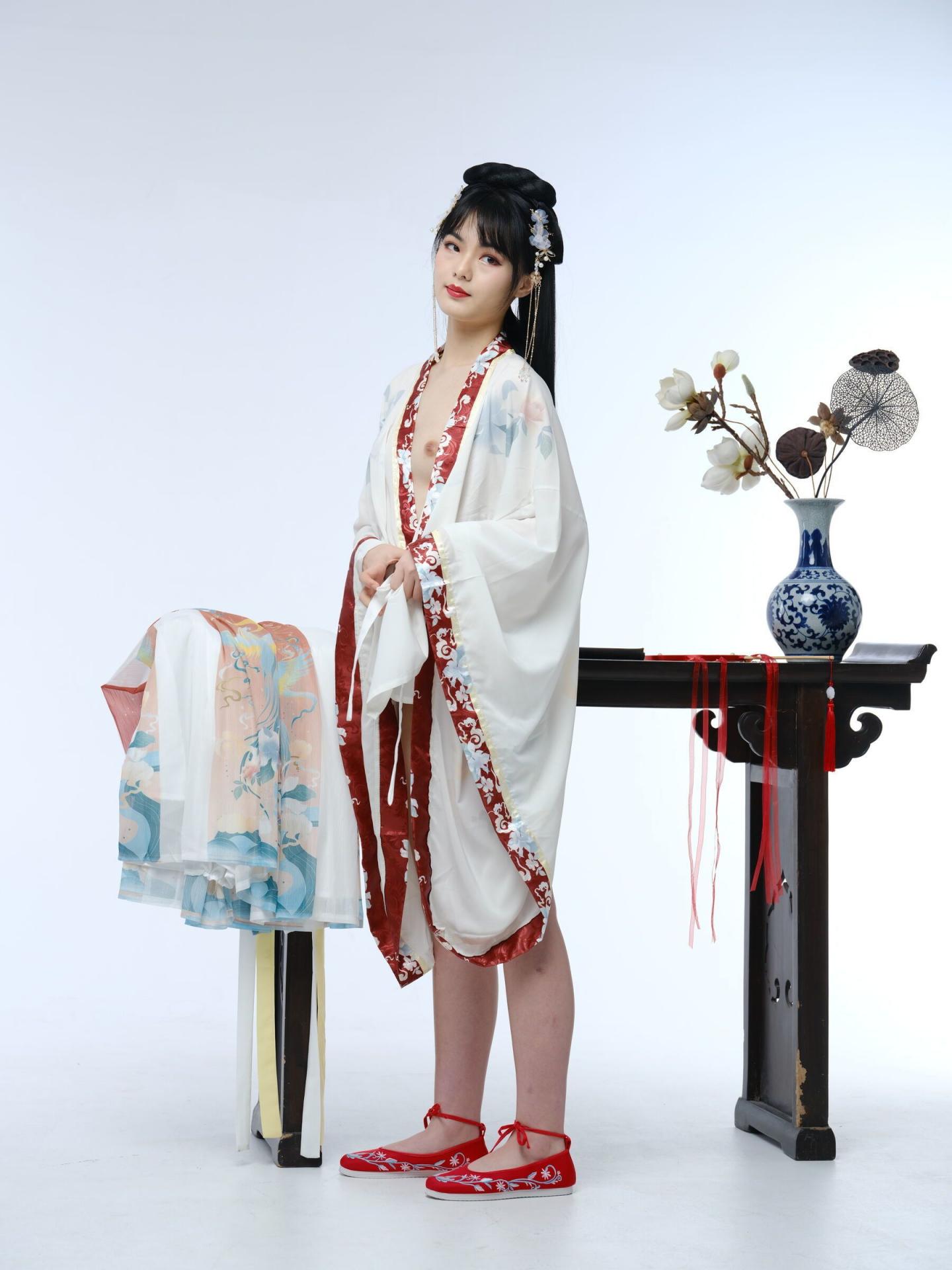 清纯汉服小姐姐