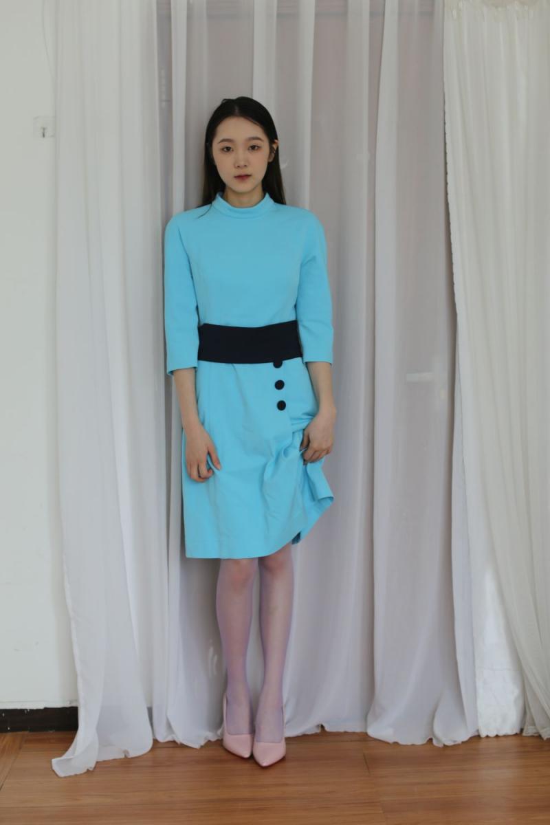 超有气质的丝袜长腿美女