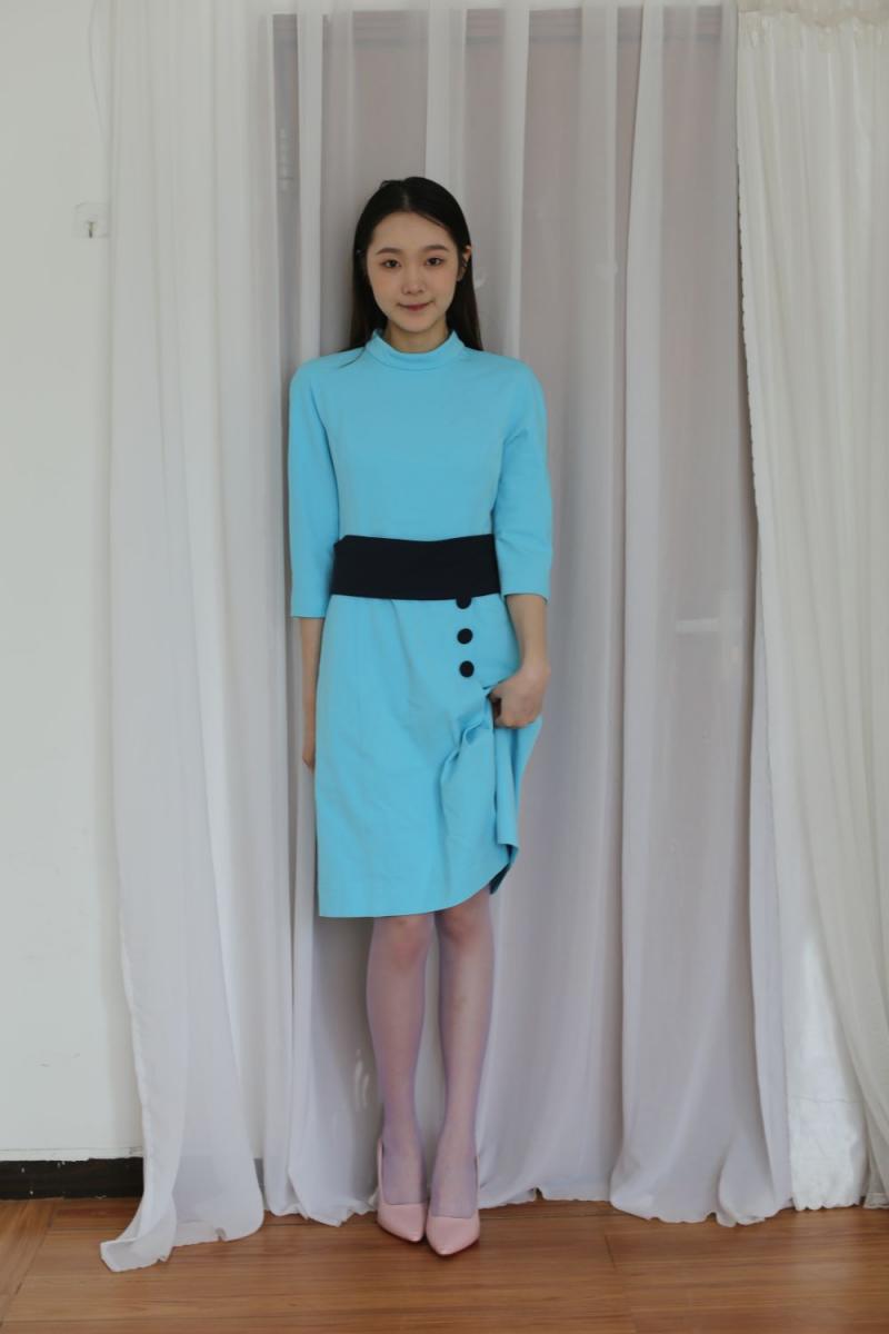 超有气质的丝袜长腿美女