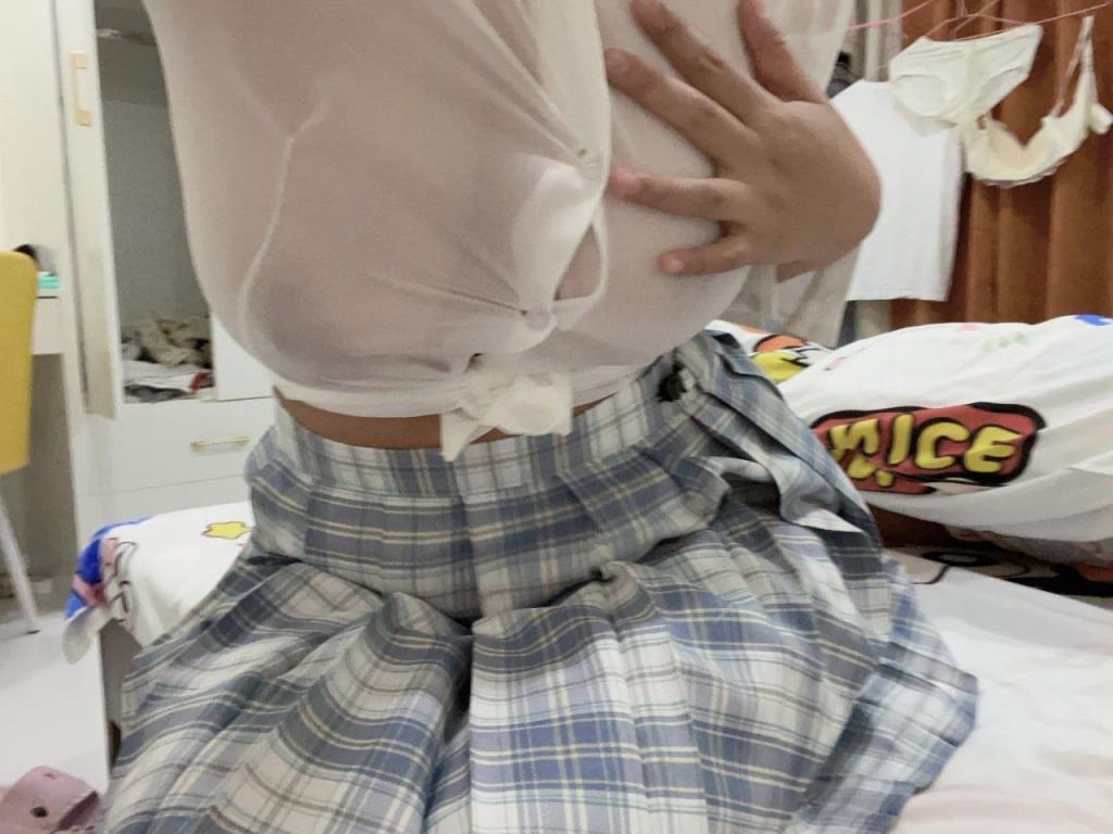 [小母狗] 大奶和嫩穴