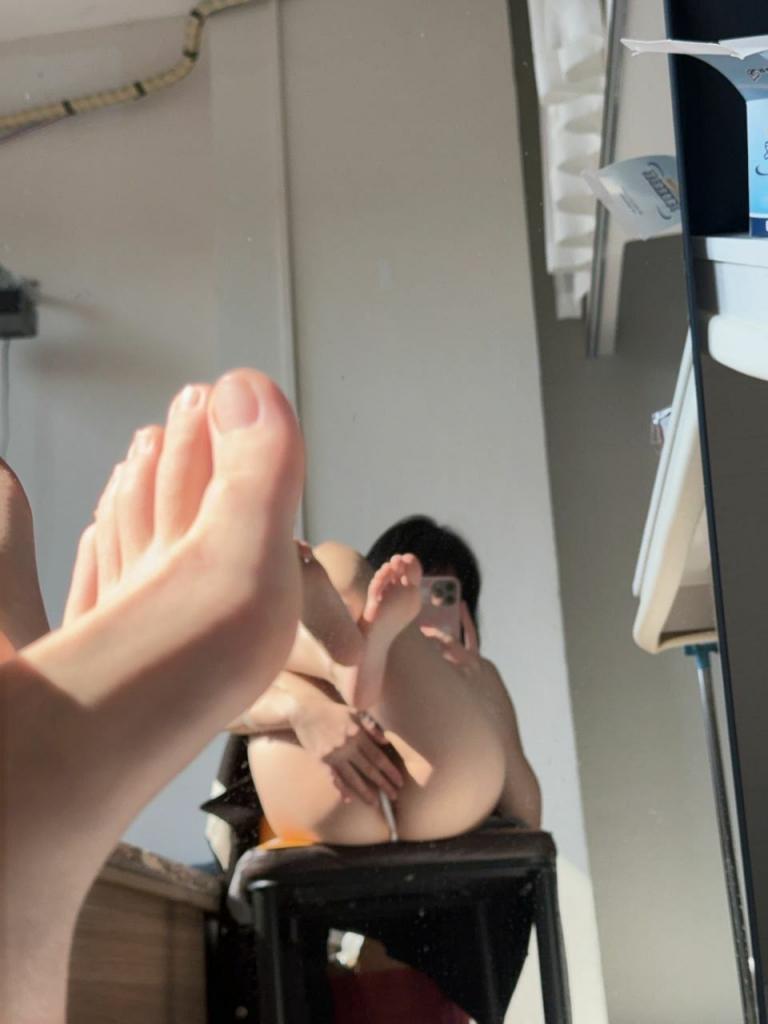 [小母狗] 大奶和嫩穴