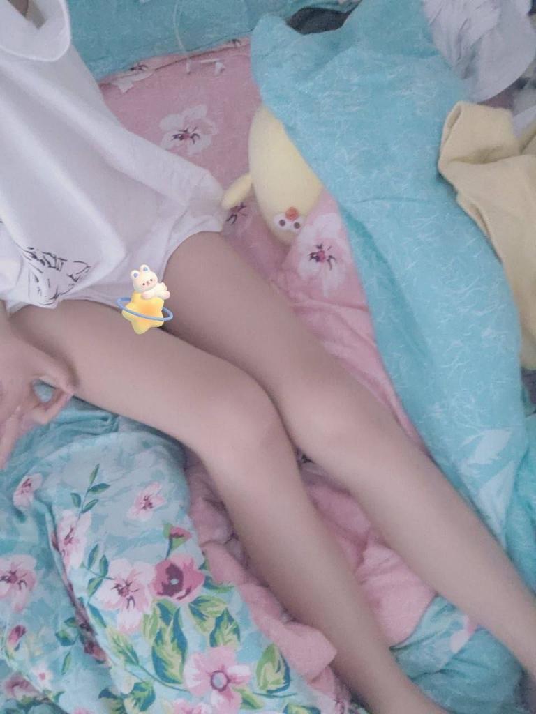 [小母狗]深夜福利 - 白嫩小穴