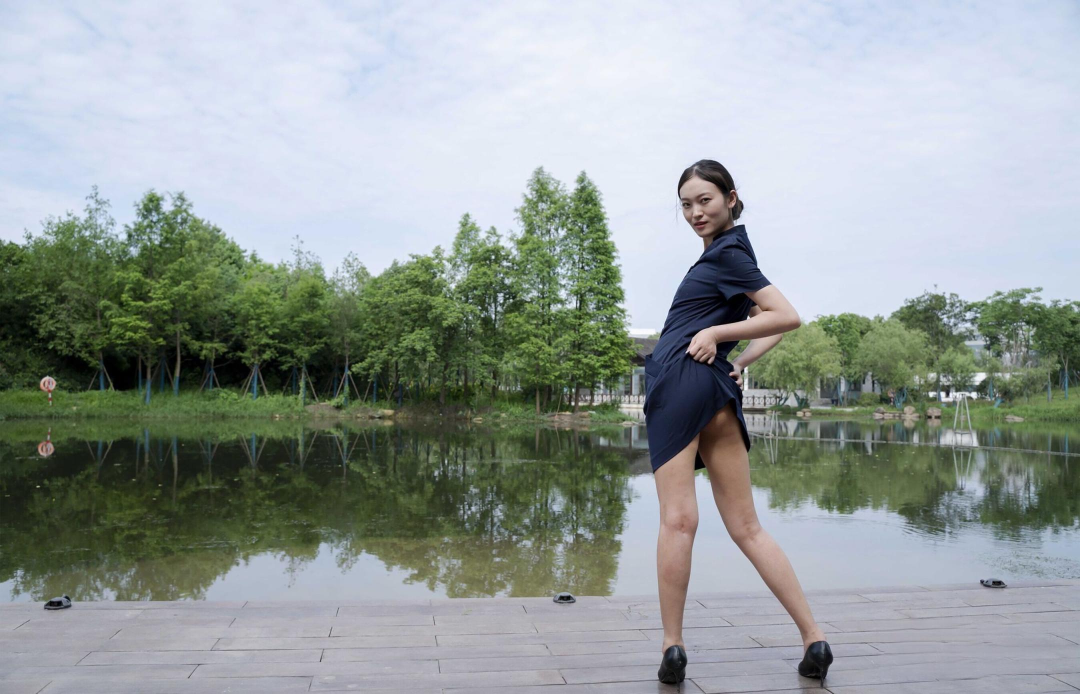 这迷人的小屁股真是舒服