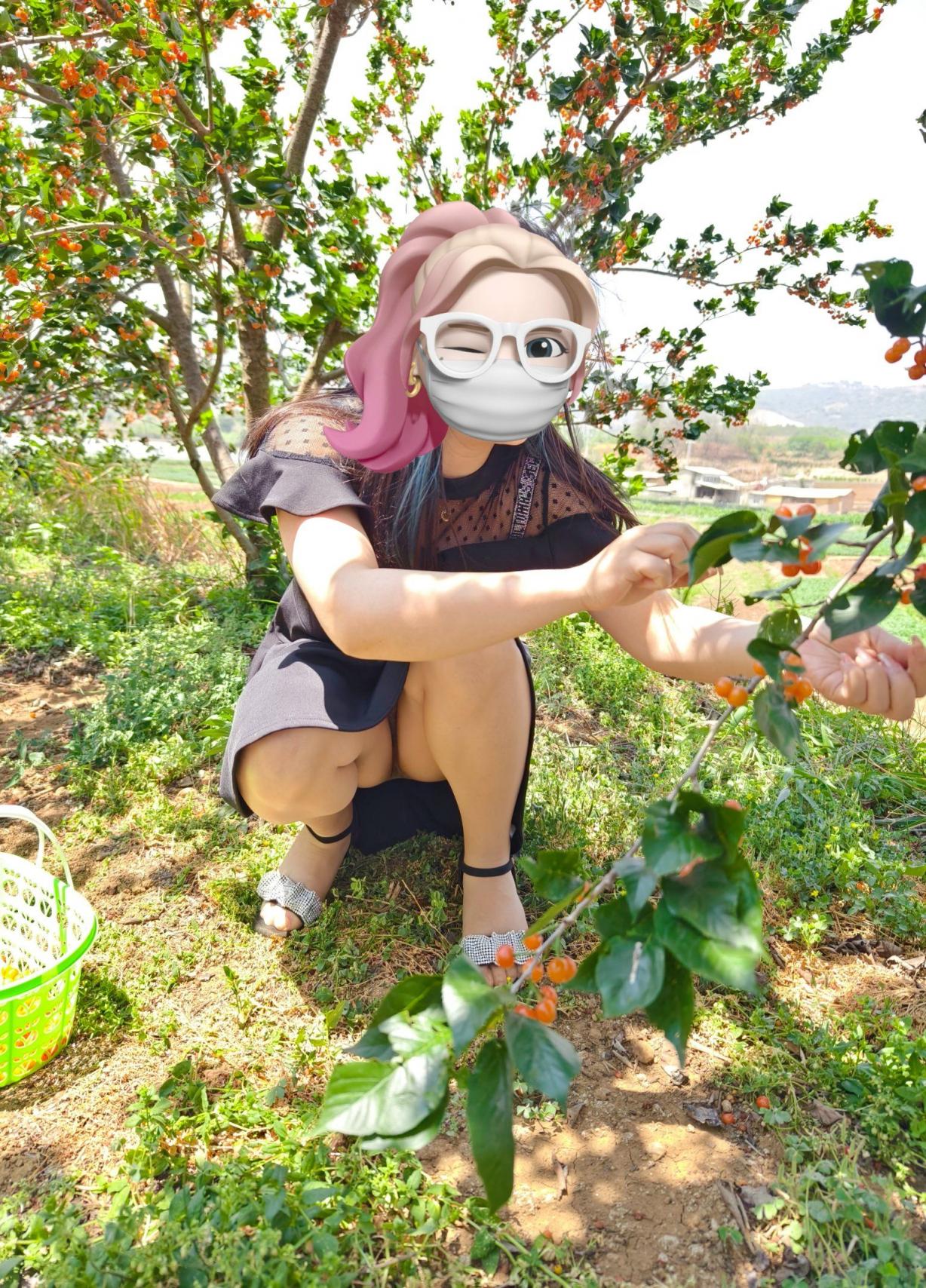 若隐若现的裙底