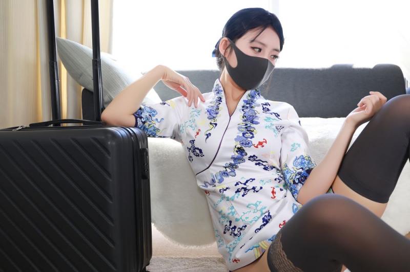 极品高跟丝袜空姐装诱惑