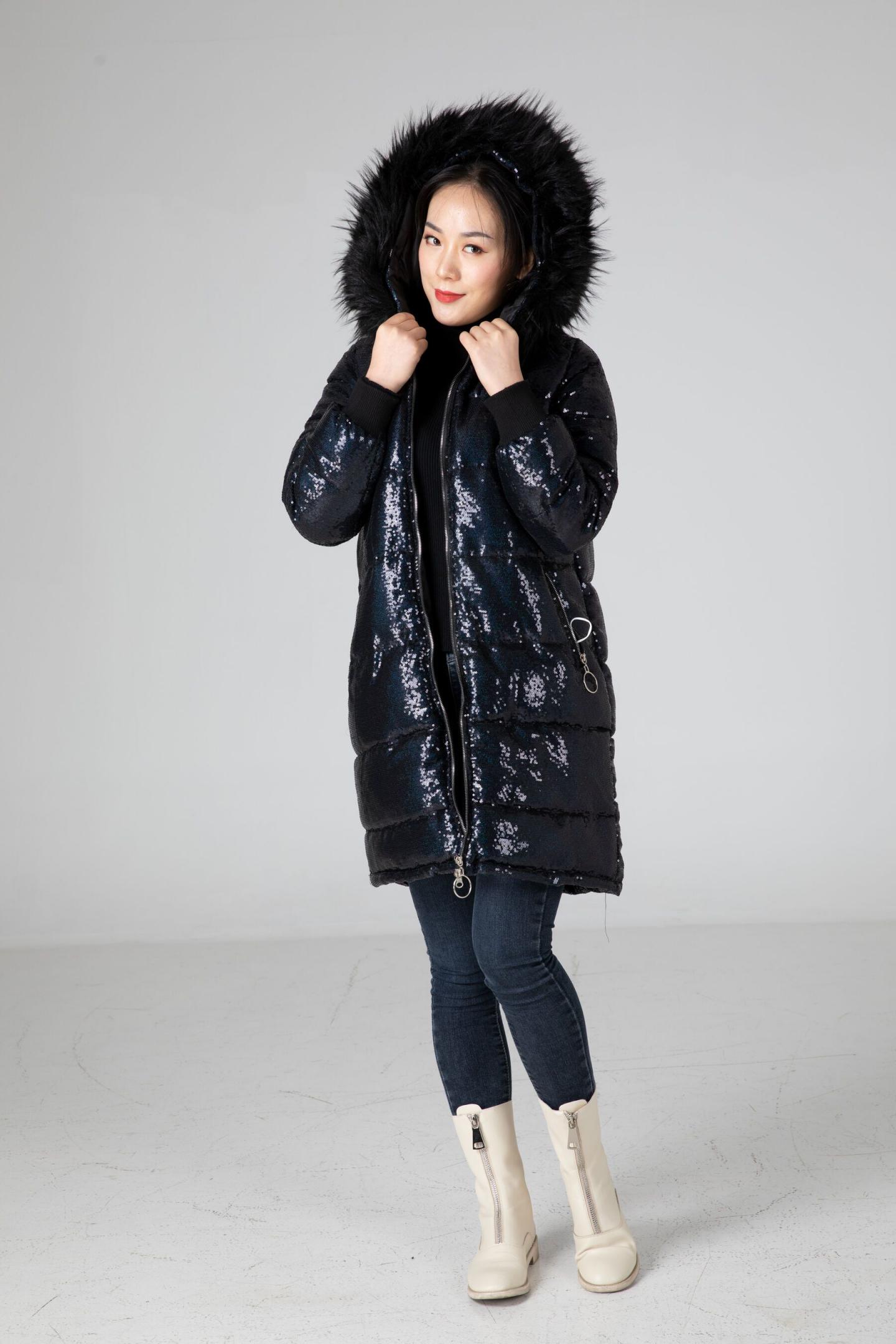 气质少妇脱掉衣服更美妙