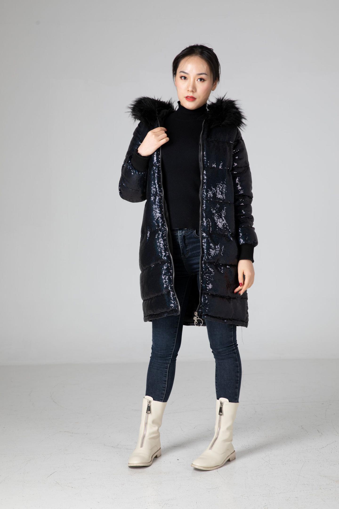 气质少妇脱掉衣服更美妙