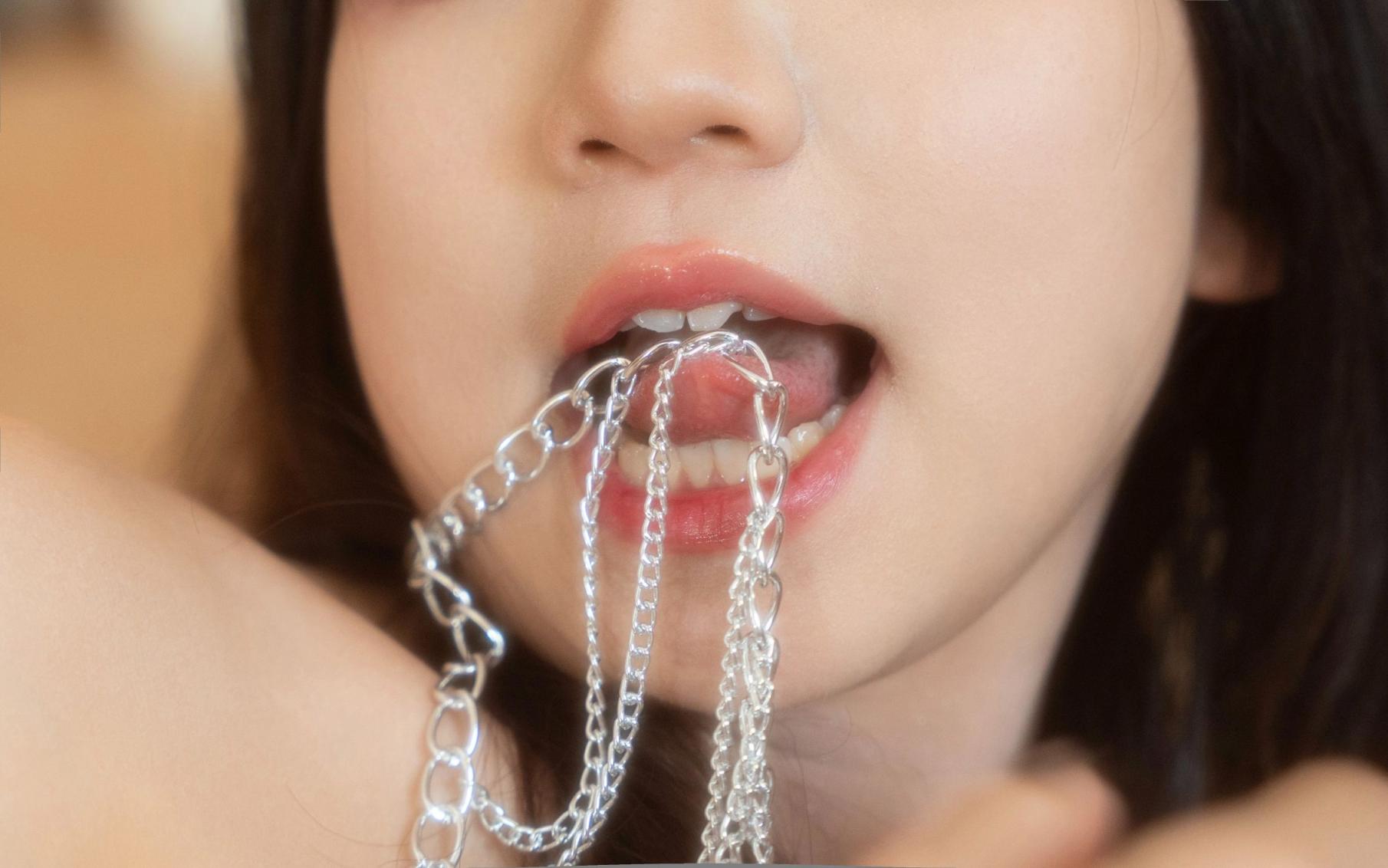 唯美拍摄21岁肛塞小姑娘，微露脸