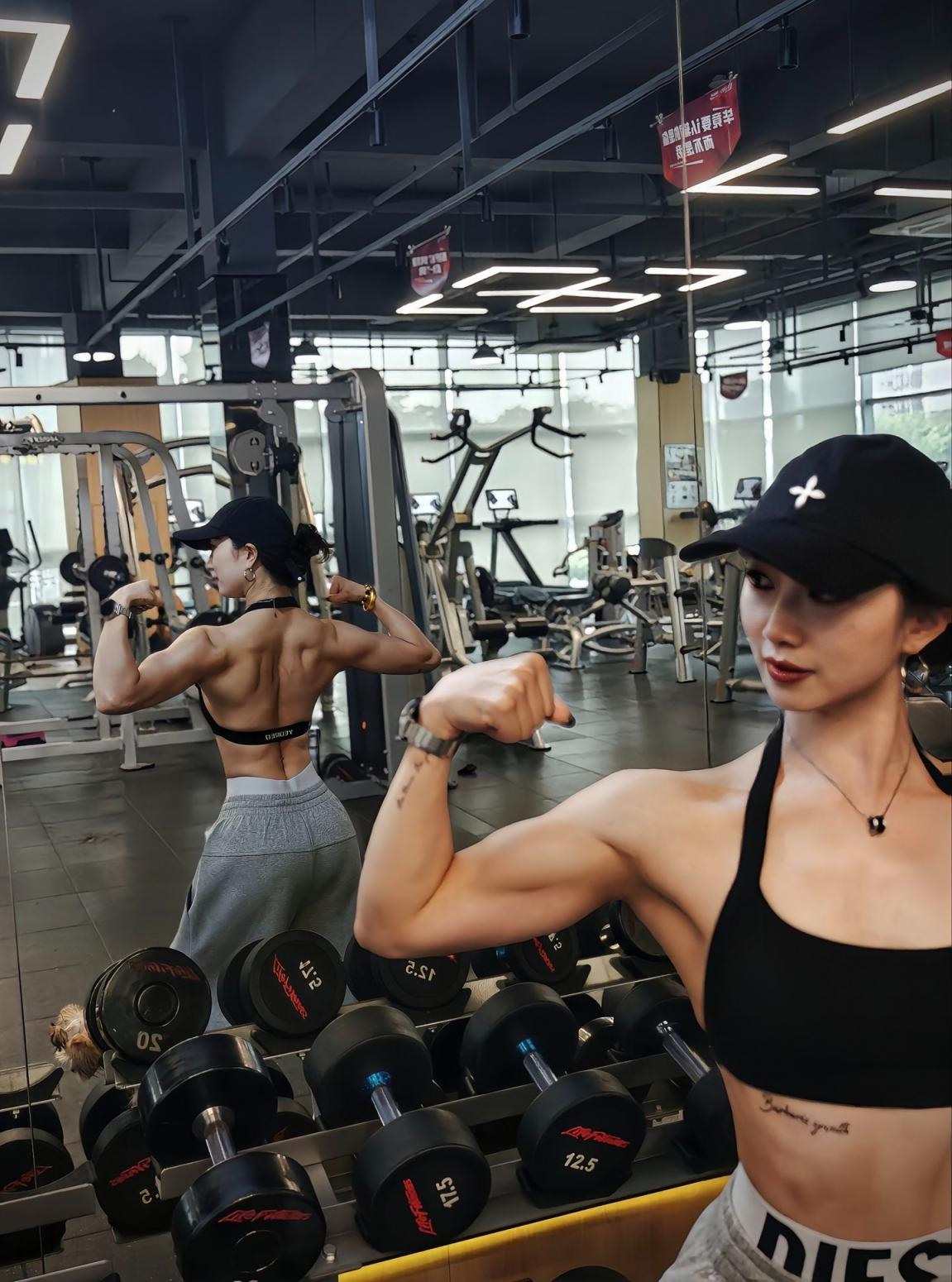 健身美女好身材