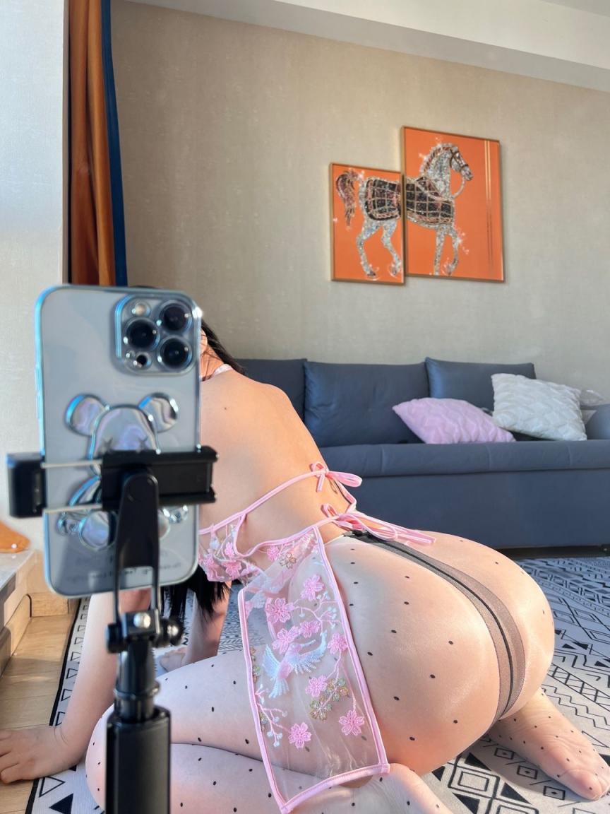 美女小王同学媚态极致[20250723]