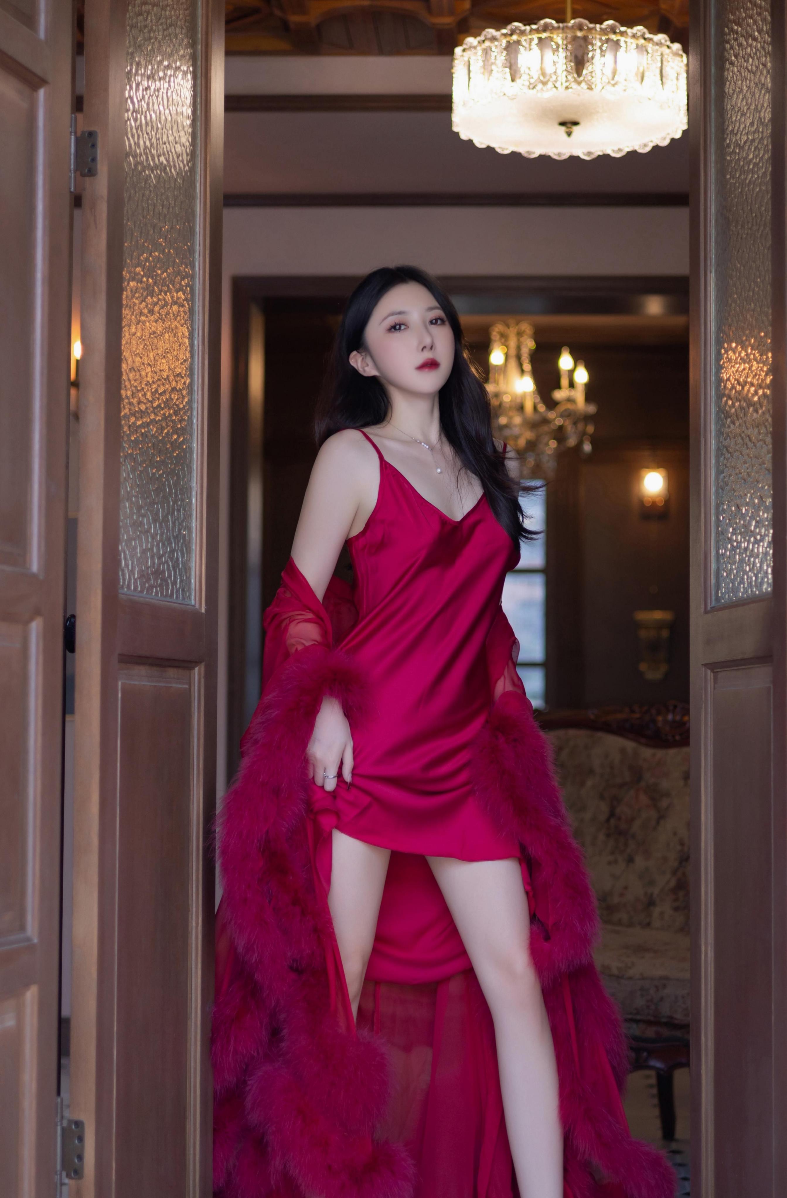 秀人网人气女神鱼子酱 - 玫瑰会枯萎，但浪漫不会