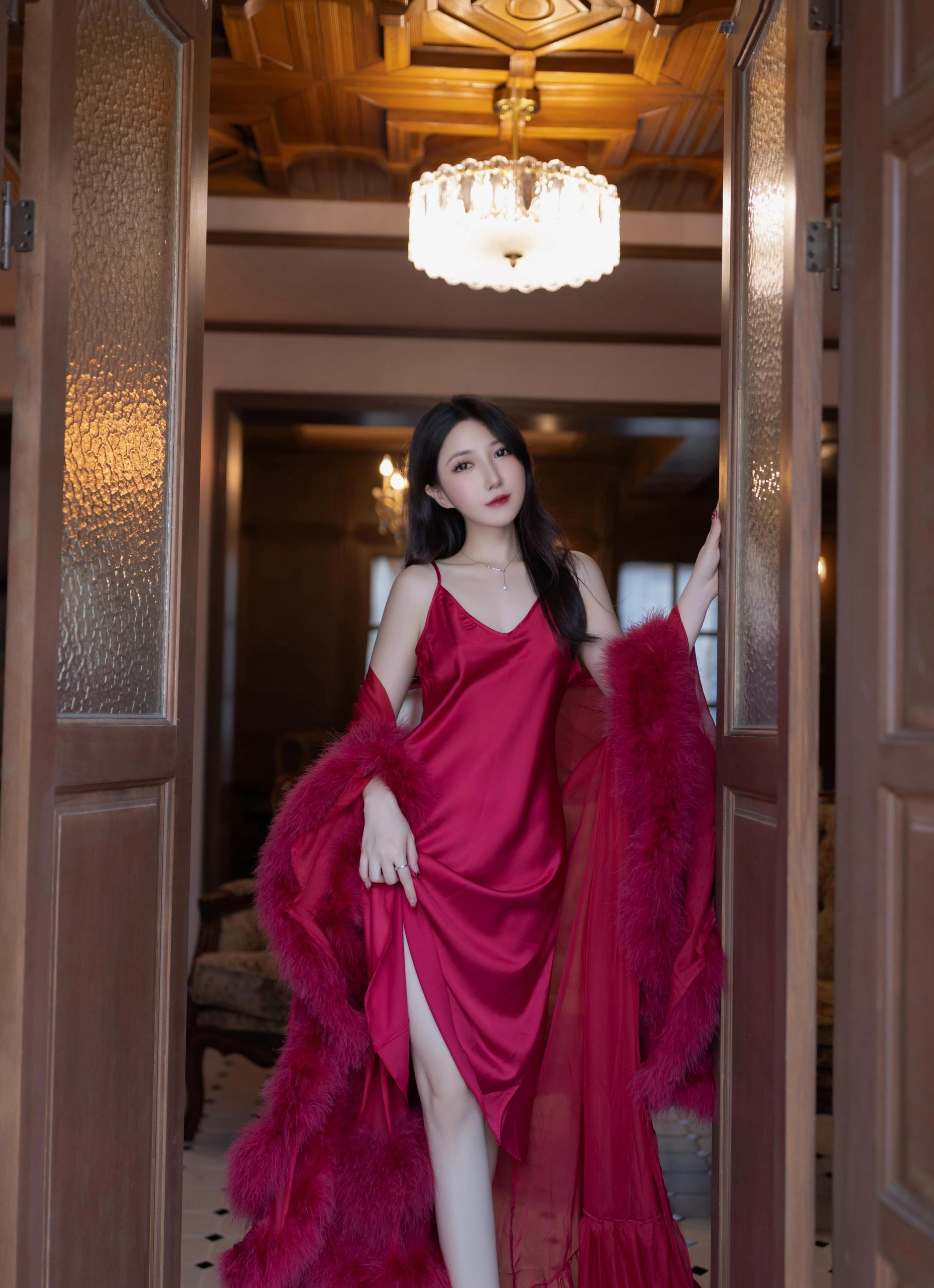 秀人网人气女神鱼子酱 - 玫瑰会枯萎，但浪漫不会