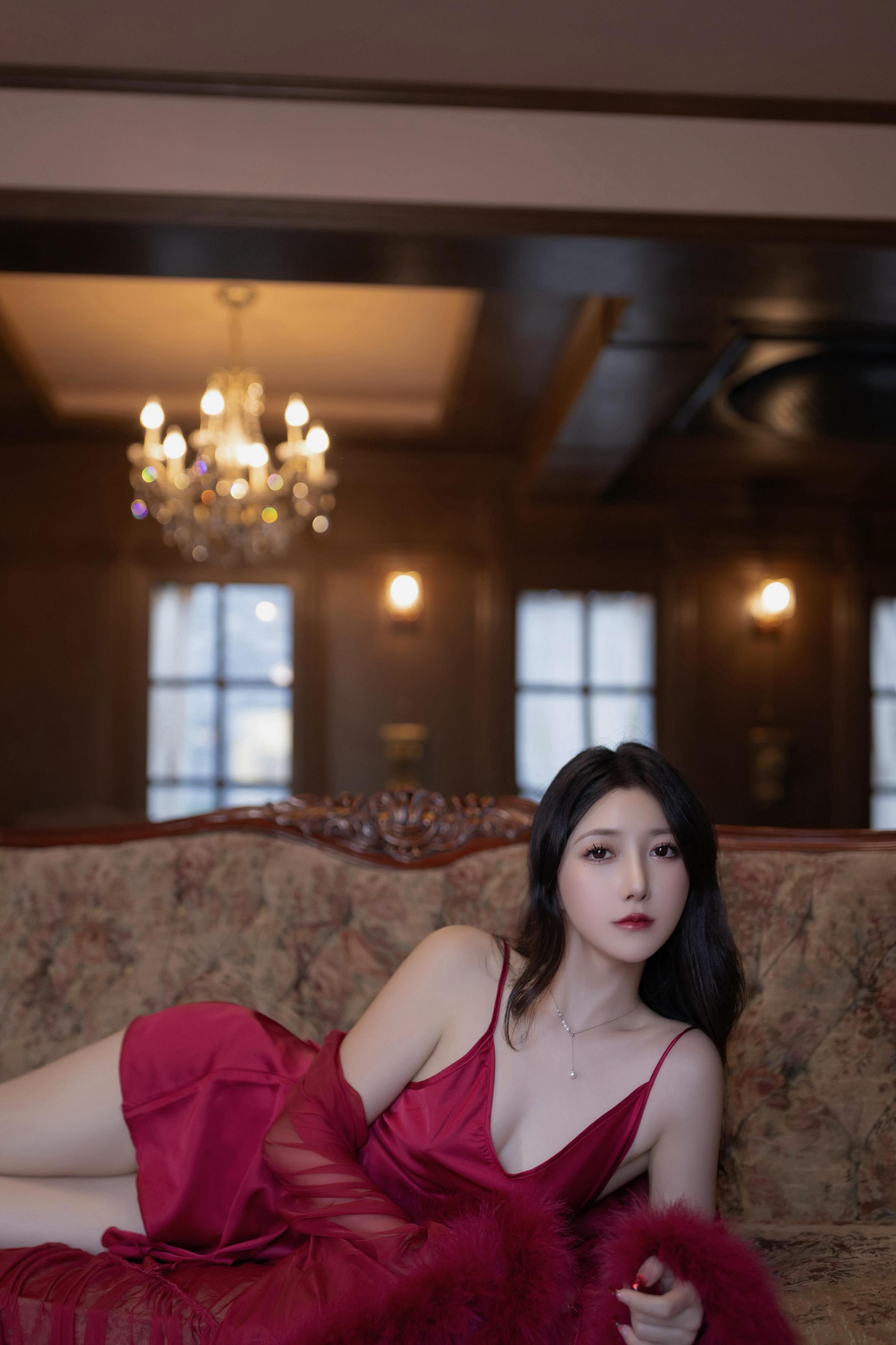 秀人网人气女神鱼子酱 - 玫瑰会枯萎但浪漫不会