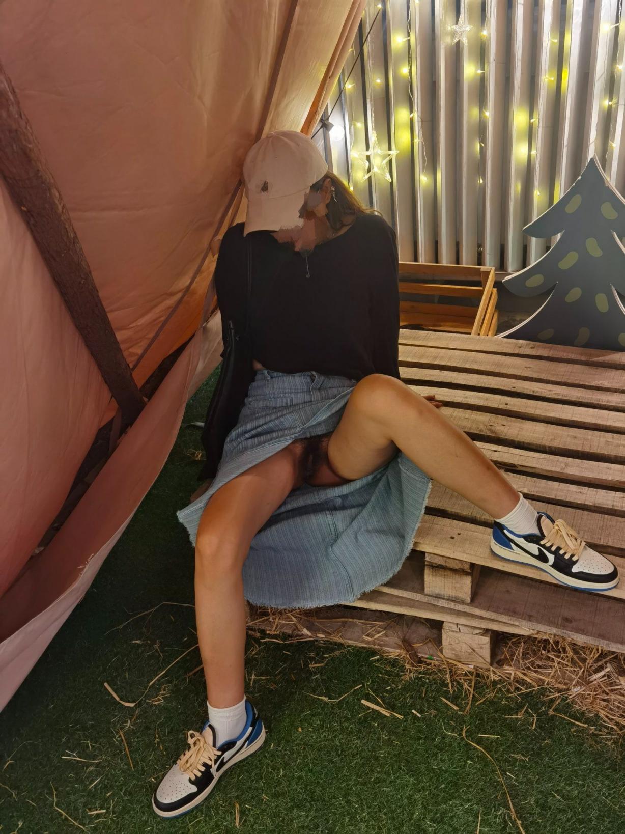 爱露出的女孩 20250724