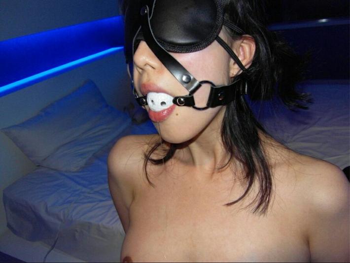 母狗爬行踩头舔脚，收藏多年的个人癖好