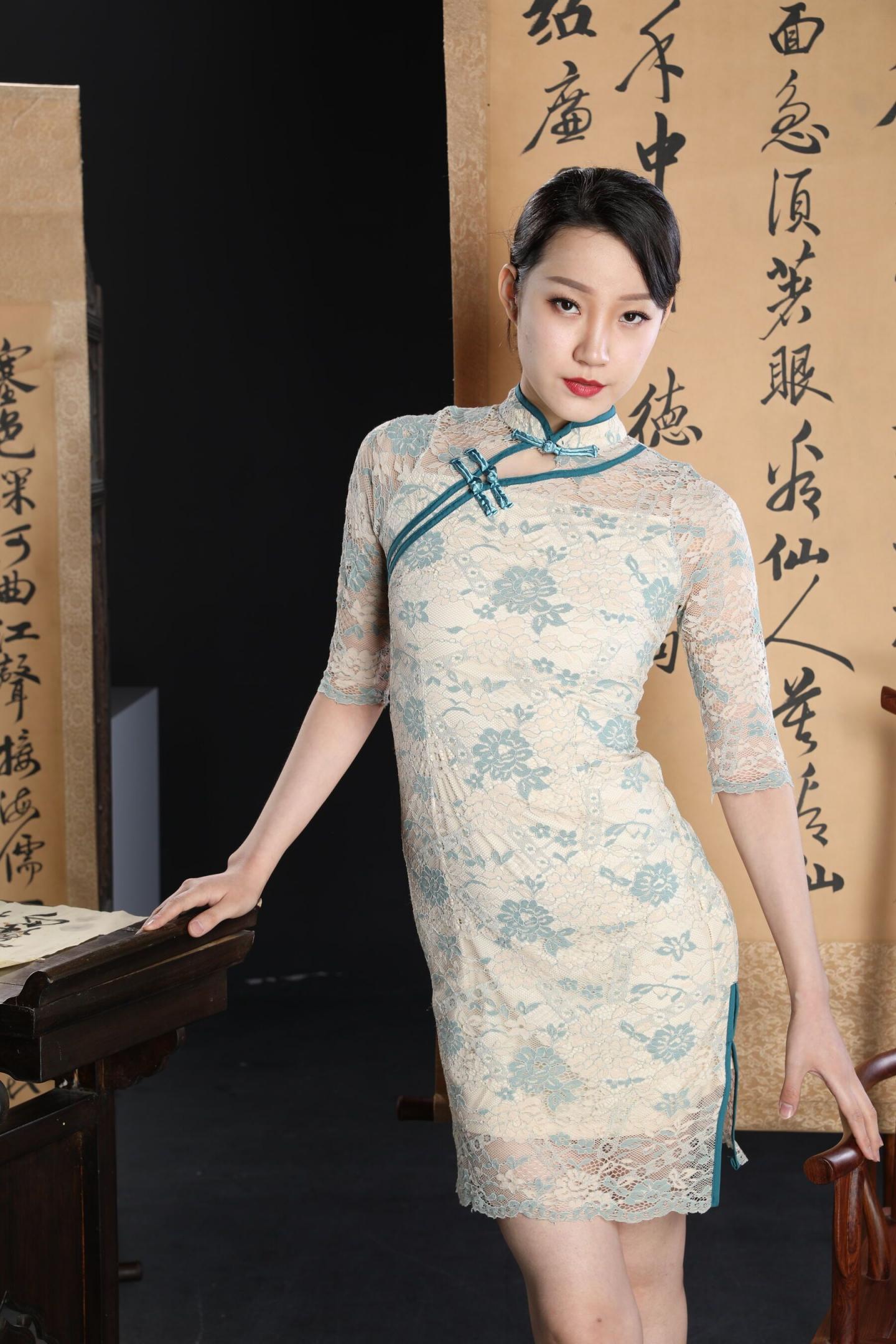 甚是美妙的极品旗袍小姐姐