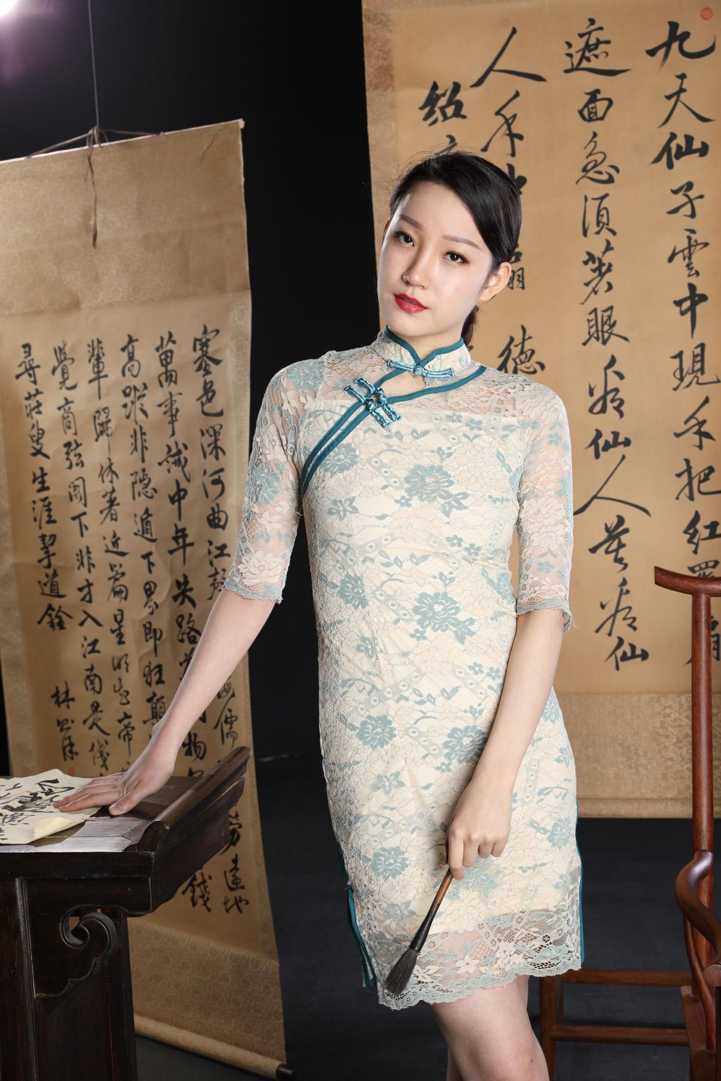 甚是美妙的极品旗袍小姐姐