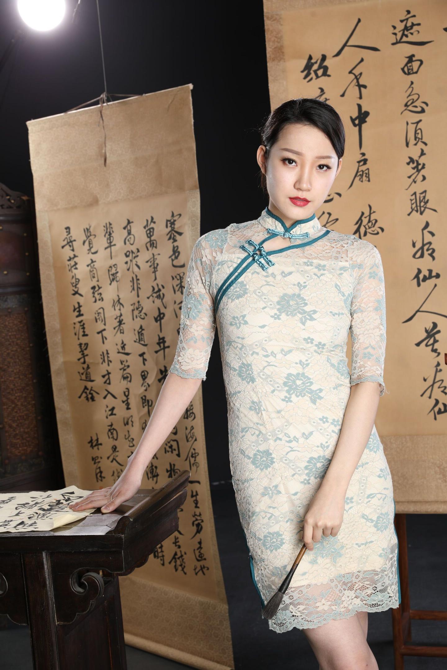 甚是美妙的极品旗袍小姐姐