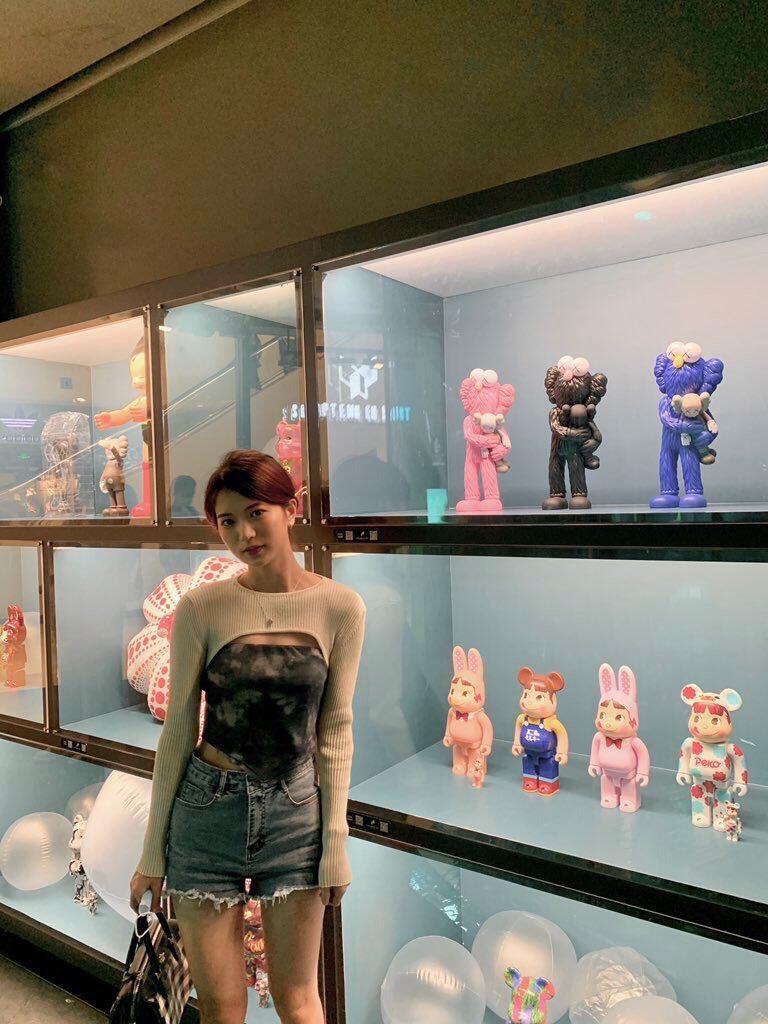 [反差女神]人前女神VS反差母狗 2025072801