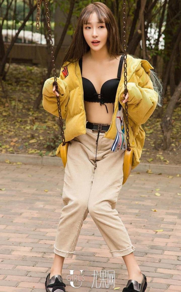 嫩模含含 20250728