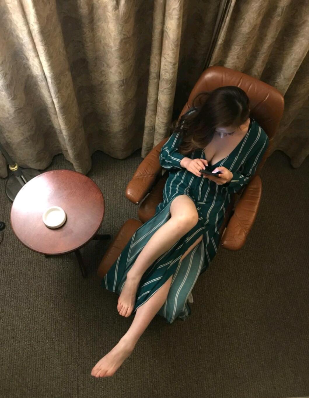 美女陪伴天天开心