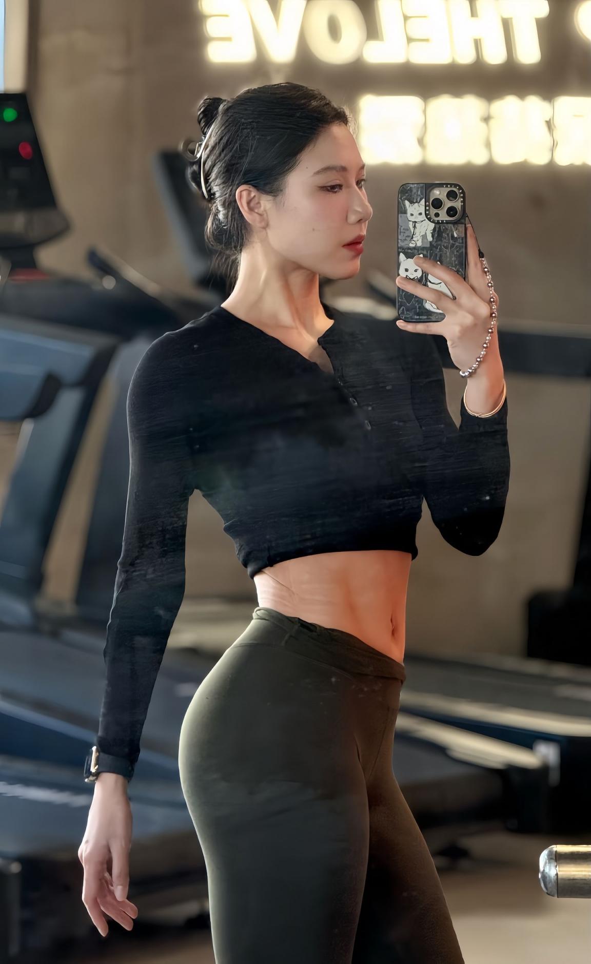 某音健身女博主