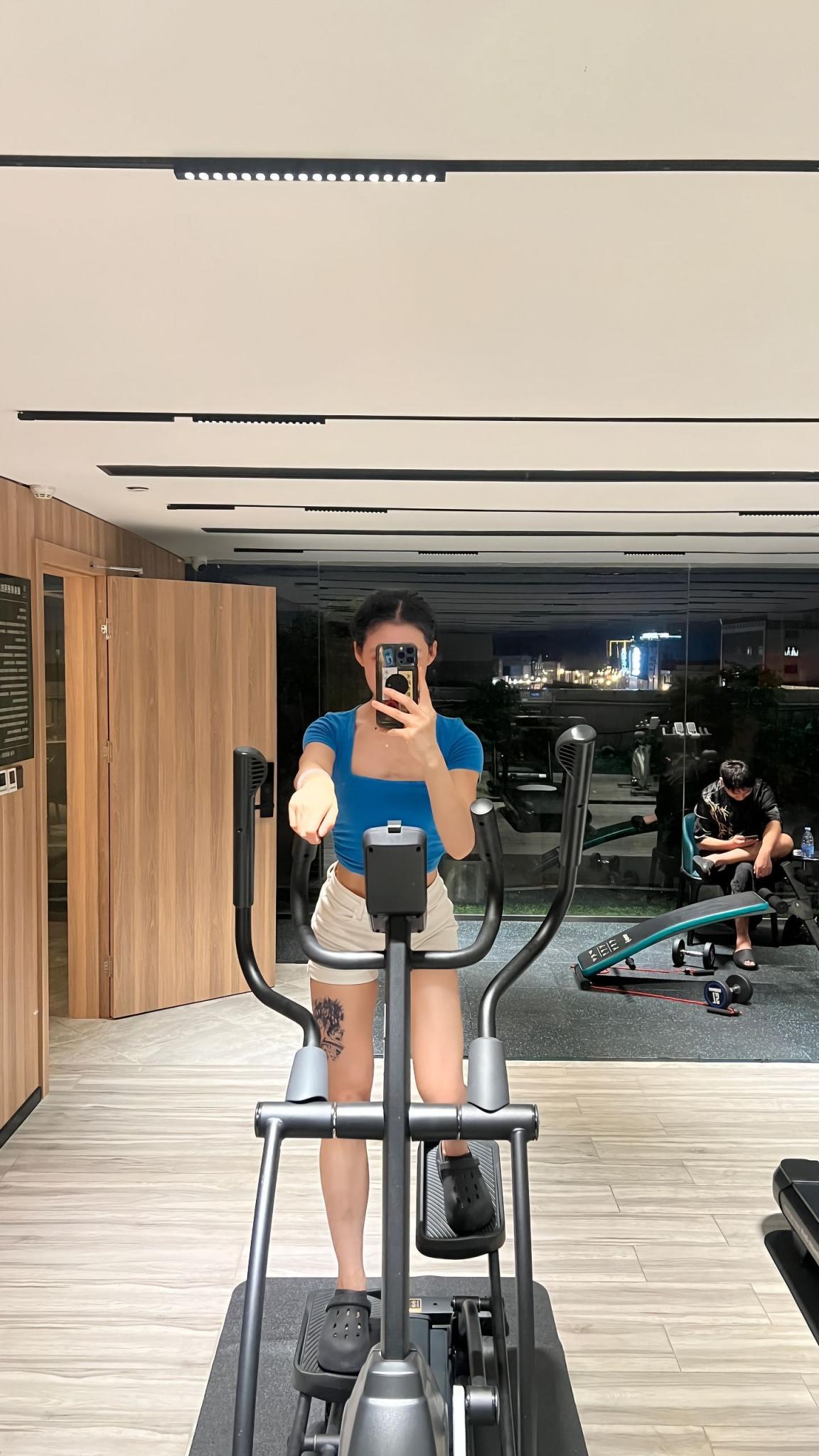 某音健身女博主