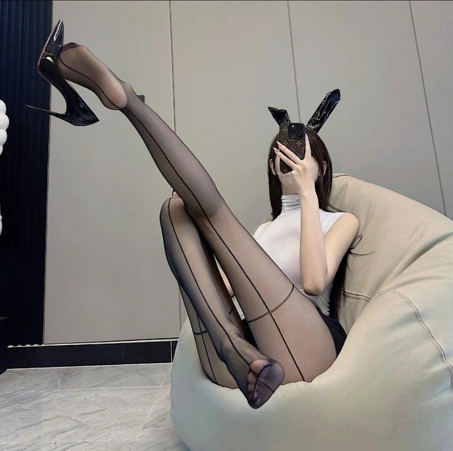 搜集的妹子图片-美腿