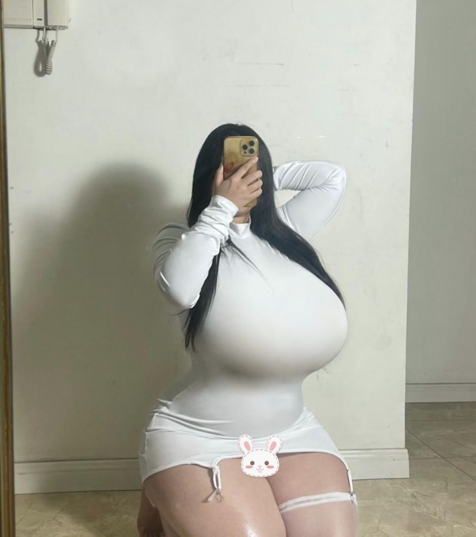 XXXXL的国女——皮神pisheneva（一）