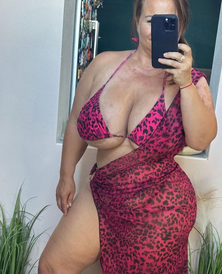 欧美五十路熟妇，丰美摄人心魄