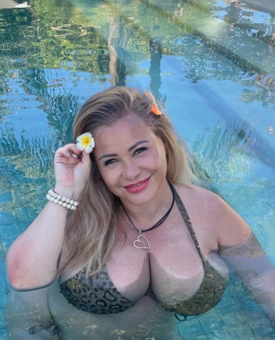 欧美五十路熟妇，丰美摄人心魄