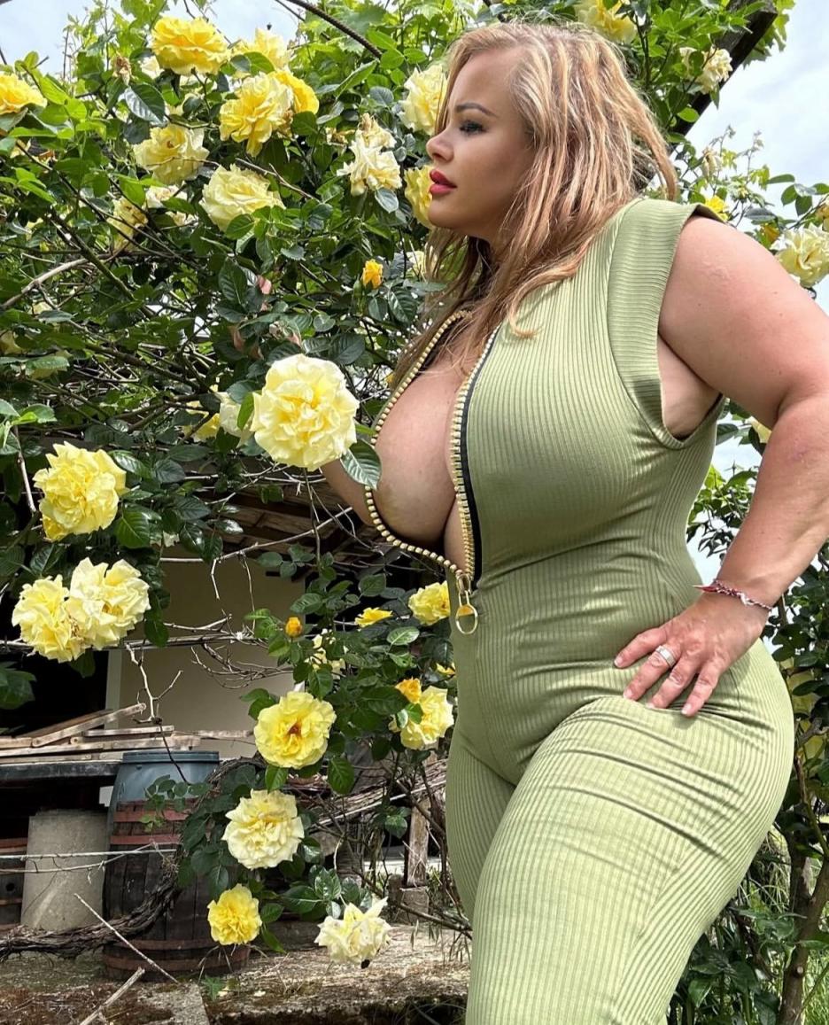 欧美五十路熟妇，丰美摄人心魄