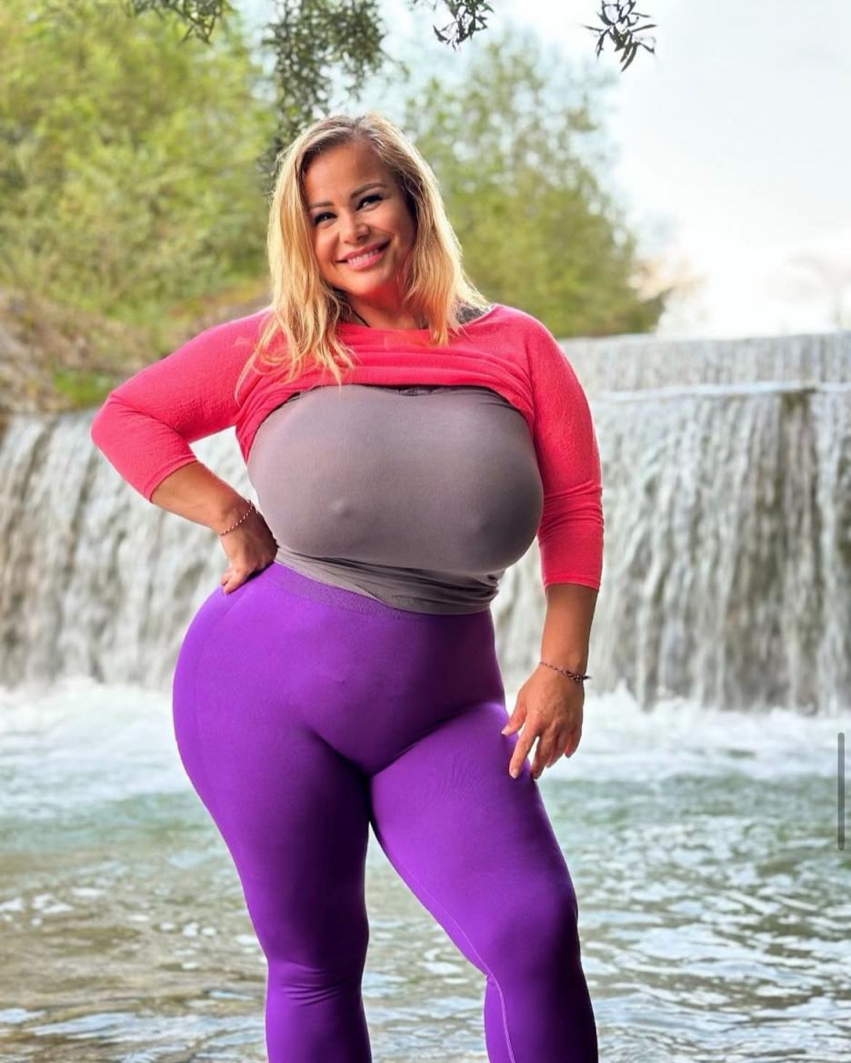 欧美五十路熟妇，丰美摄人心魄