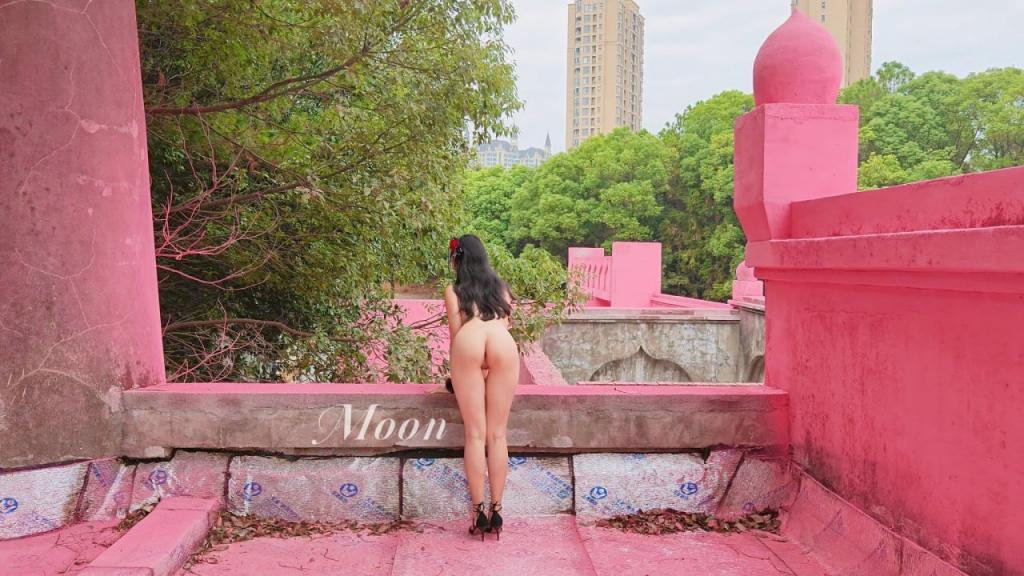 魔王的斗篷全裸户外写真