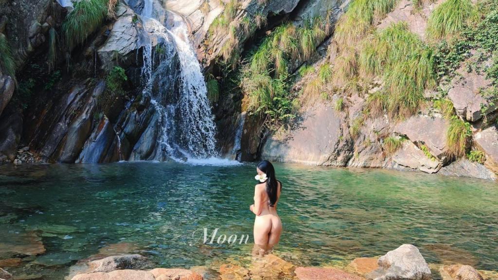 魔王的斗篷全裸户外写真