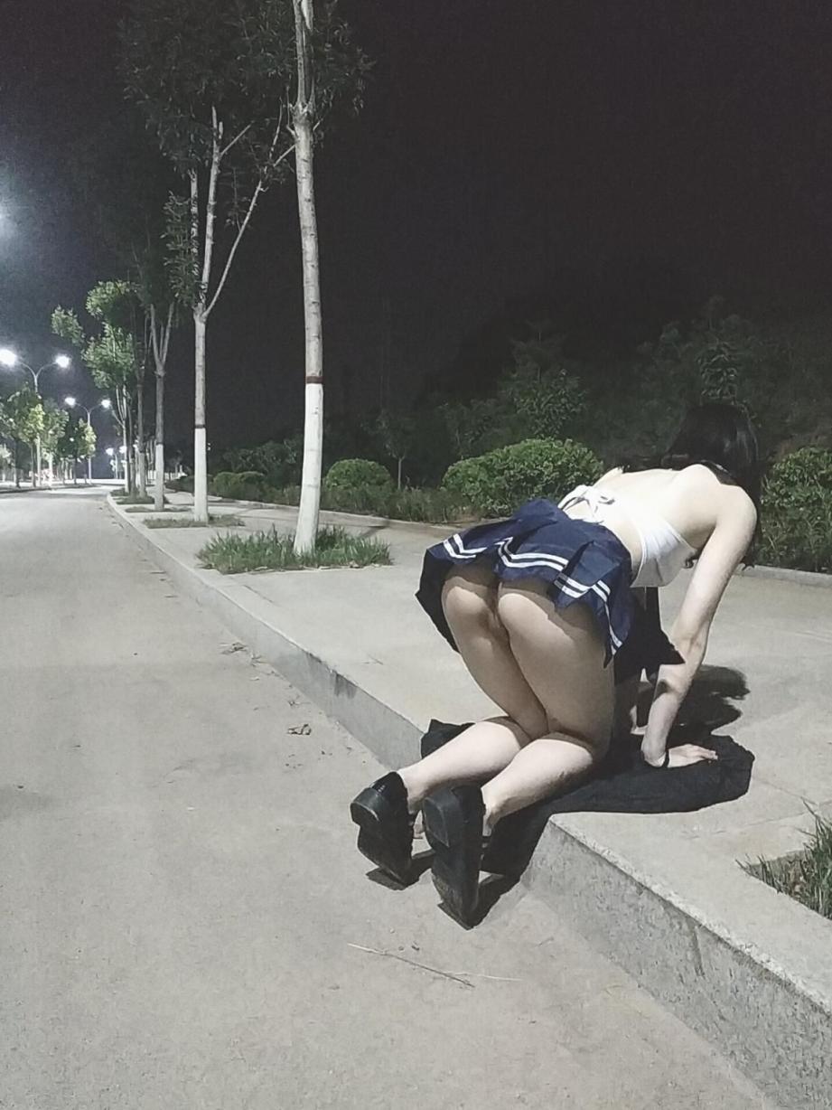 搜集的妹子图片-出去走走