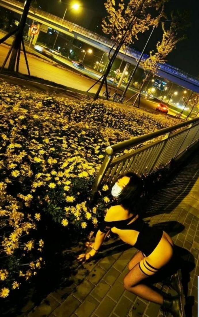 搜集的妹子图片-出去走走