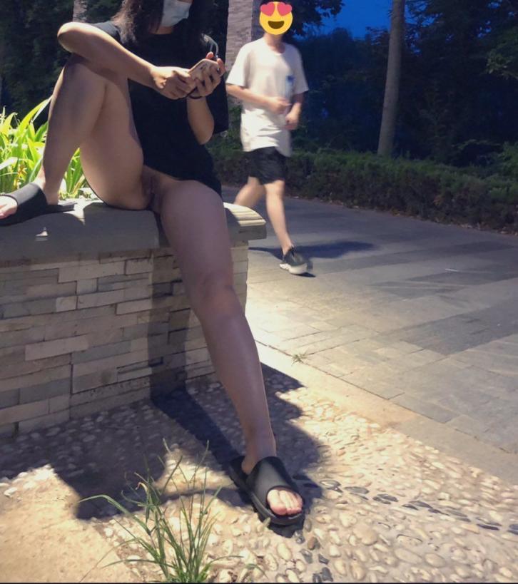 搜集的妹子图片-户外