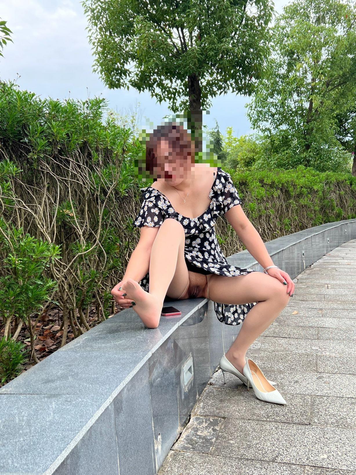 搜集的妹子图片-户外